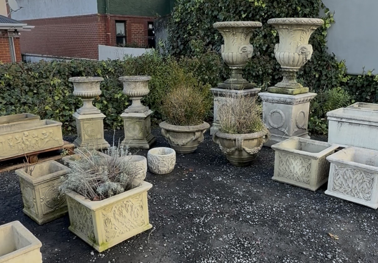 Auction 222 — Made in England: The Hampshire Garden Craft Collection, stone urns & garden ornaments